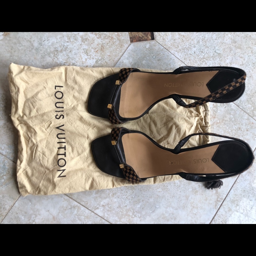 Stylish Genuine used Louis Vuitton sandals